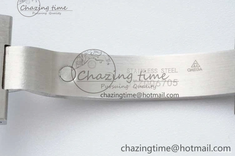 0403 Speedmaster Racing Master SS HKF Best Edition Black White Dial on SS Bracelet A Upgraded 7807